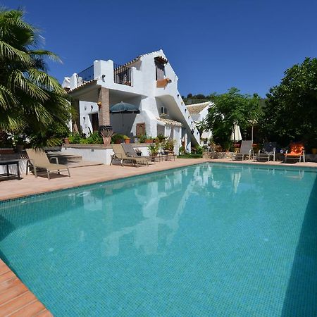 Cortijo La Haza Bed and Breakfast Iznájar Eksteriør billede