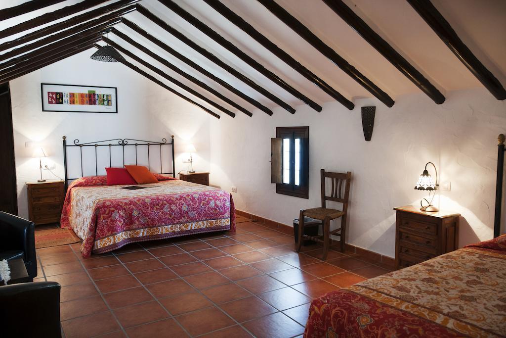 Cortijo La Haza Bed and Breakfast Iznájar Værelse billede