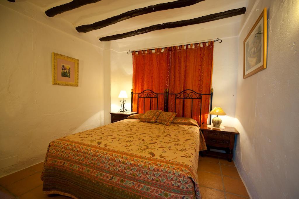 Cortijo La Haza Bed and Breakfast Iznájar Værelse billede