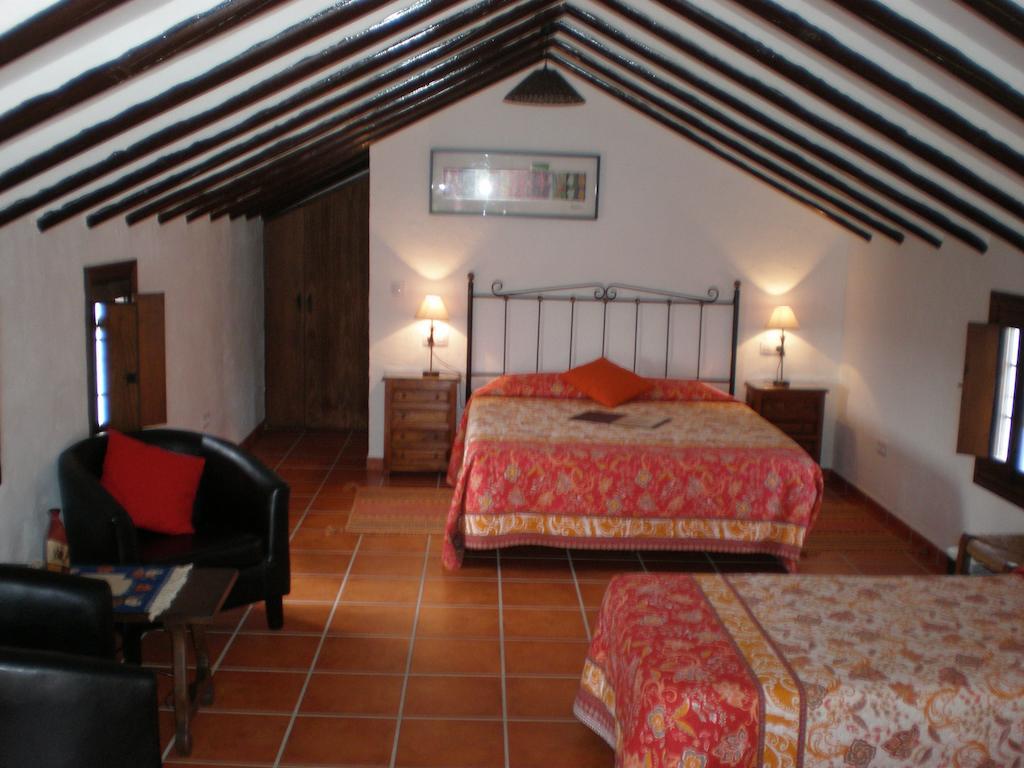 Cortijo La Haza Bed and Breakfast Iznájar Værelse billede